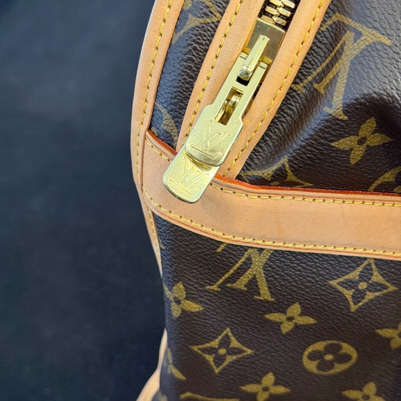 Louis Vuitton Brown and Tan Monogram Dog Carrier 40 - Picture 6 of 8
